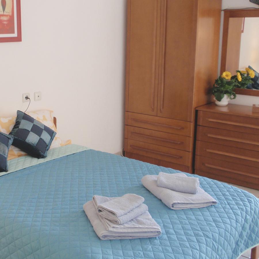 Hotel Nestor Toroni Bilik gambar